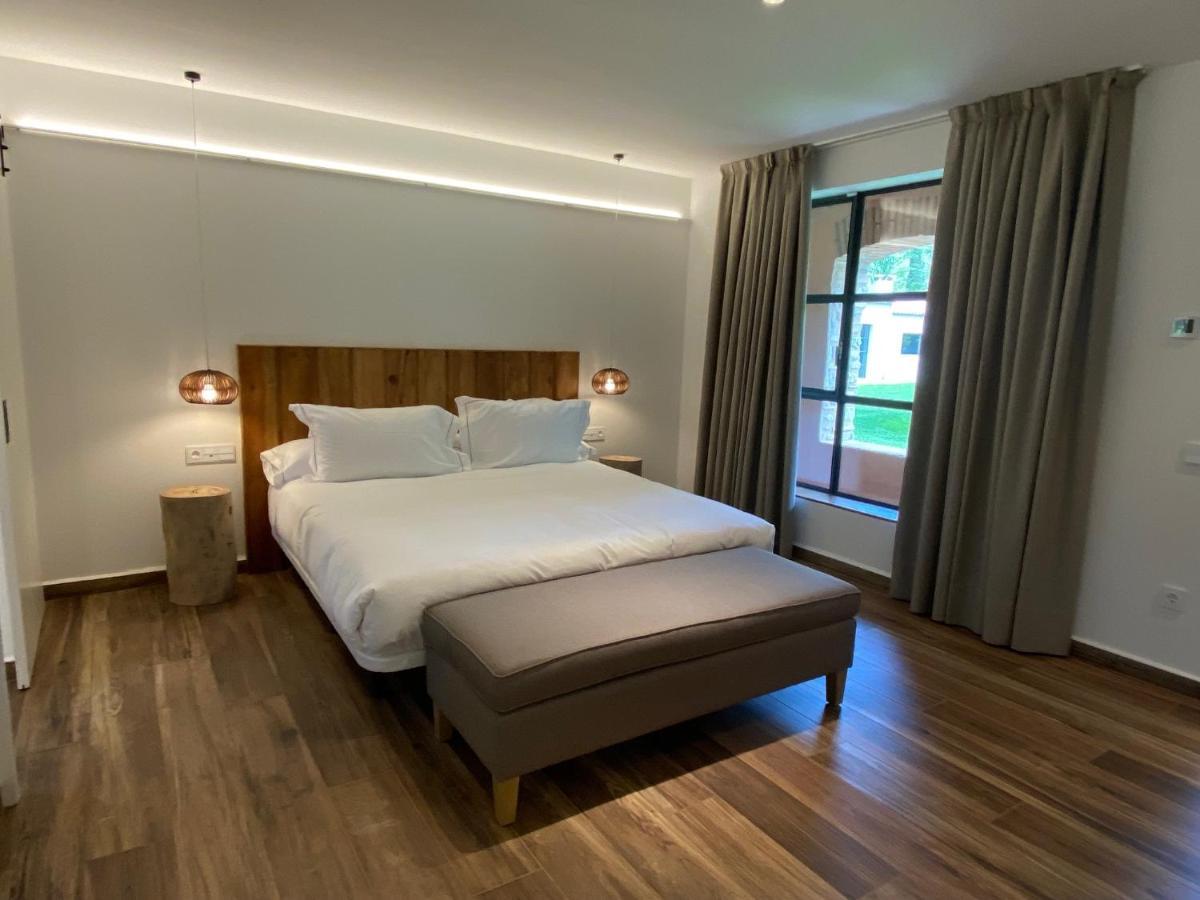 Hotel Mas Aret Peralada Kültér fotó